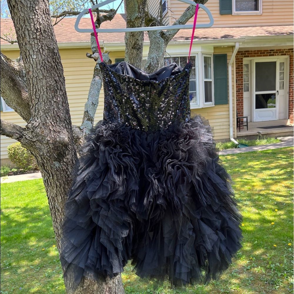 NWOT $598 Betsey Johnson Tallulah Sequin Bodice & Tulle Skirted Black Dress - Picture 9 of 15